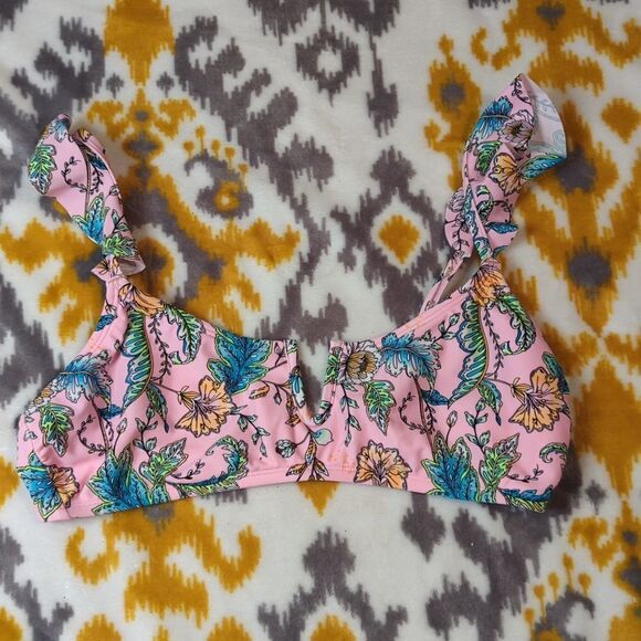 💜 5/$25 Juniors large bikini top - Picture 1 of 2